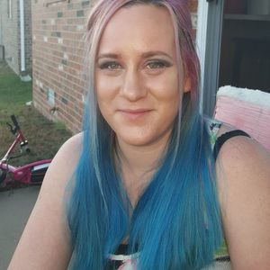 Meet your Posher, Daniela